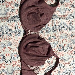 Woman’s soft bra color raspberry not new no tags size 40F